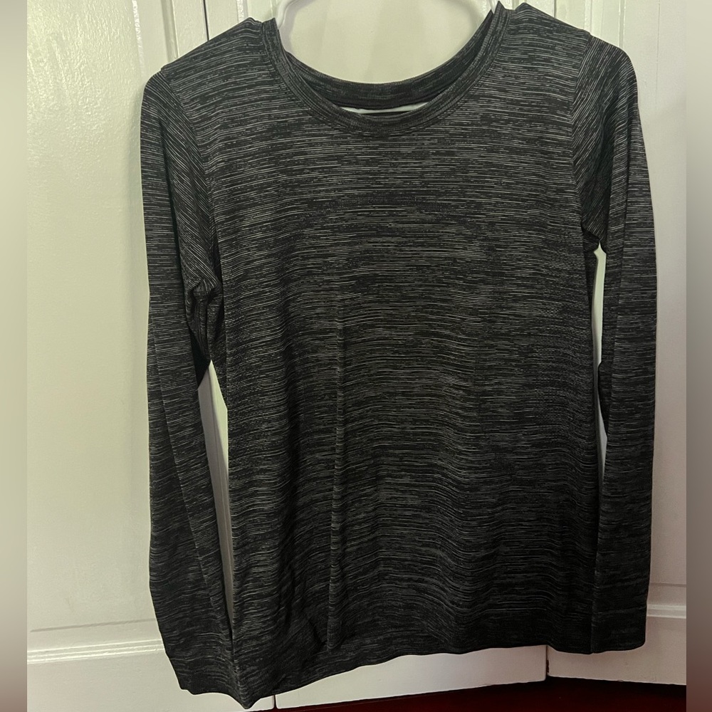 lululemon relaxed swiftly tech